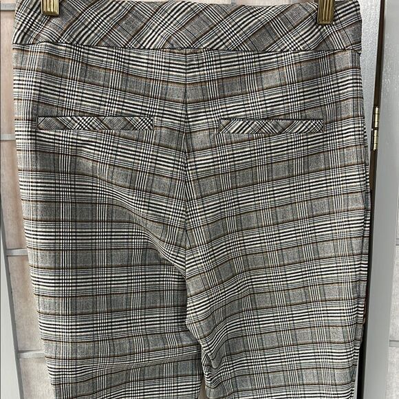 Camber Grace Women’s Gray Plaid Trousers. Size Small. - Picture 4 of 8